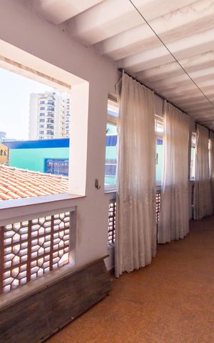 Casa à venda com 350m², 3 quartos e 3 vagas Casa à venda com 350m², 3 quartos e 3 vagasEdicula