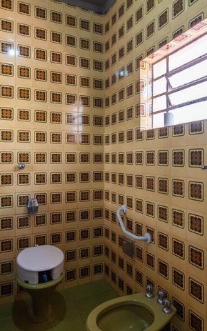 Casa à venda com 350m², 3 quartos e 3 vagas Casa à venda com 350m², 3 quartos e 3 vagasBanheiro da suíte 1