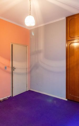 Casa à venda com 350m², 3 quartos e 3 vagas Casa à venda com 350m², 3 quartos e 3 vagasSuíte 2