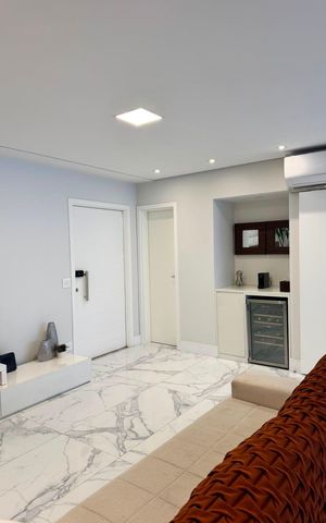 Apartamento à venda com 140m², 3 quartos e 3 vagas Apartamento à venda com 140m², 3 quartos e 3 vagasSala