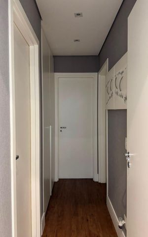 Apartamento à venda com 140m², 3 quartos e 3 vagas Apartamento à venda com 140m², 3 quartos e 3 vagasCorredor