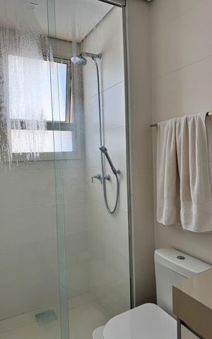 Apartamento à venda com 140m², 3 quartos e 3 vagas Apartamento à venda com 140m², 3 quartos e 3 vagasBanheiro