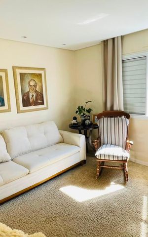 Casa de condomínio para alugar com 214m², 4 quartos e 6 vagasSala