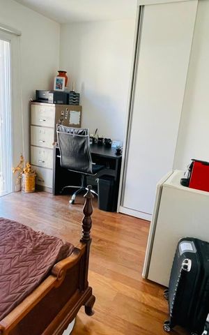 Casa de condomínio para alugar com 214m², 4 quartos e 6 vagasQuarto 3