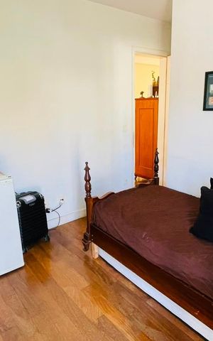 Casa de condomínio para alugar com 214m², 4 quartos e 6 vagasQuarto 3