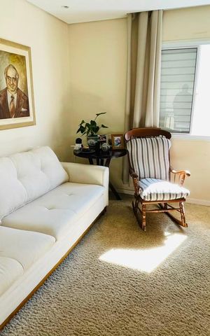 Casa de condomínio para alugar com 214m², 4 quartos e 6 vagasSala