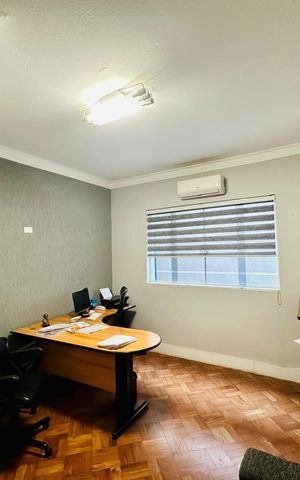 Casa à venda com 610m², 6 quartos e 10 vagas