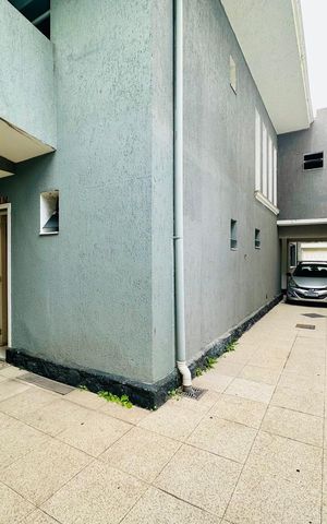 Casa à venda com 610m², 6 quartos e 10 vagas