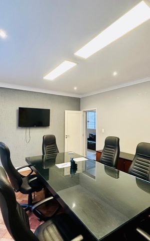 Casa à venda com 610m², 6 quartos e 10 vagas