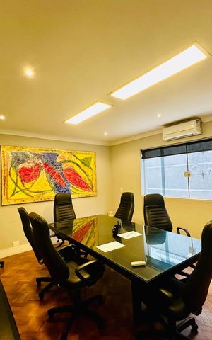 Casa à venda com 610m², 6 quartos e 10 vagas