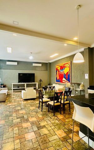 Casa à venda com 610m², 6 quartos e 10 vagas