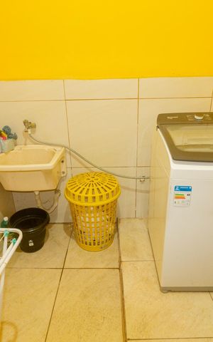 Casa à venda com 200m², 4 quartos e 3 vagas Casa à venda com 200m², 4 quartos e 3 vagasÁrea de Serviço
