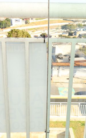 Apartamento à venda com 40m², 2 quartos e 1 vagaPlaca GRANDE instalada na sacada (2 andar com visão para a rua) no dia 09/07/2026 - Código da placa: GBEG-287