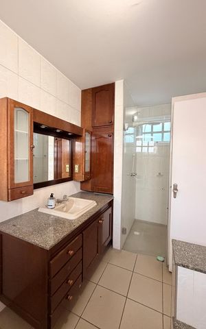 Casa à venda com 181m², 3 quartos e 2 vagasSacada 