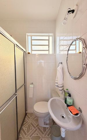 Casa à venda com 181m², 3 quartos e 2 vagasBanheiro Externo