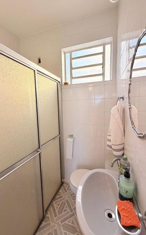 Casa à venda com 181m², 3 quartos e 2 vagasBanheiro Externo