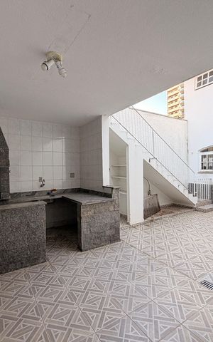 Casa à venda com 181m², 3 quartos e 2 vagasQuintal