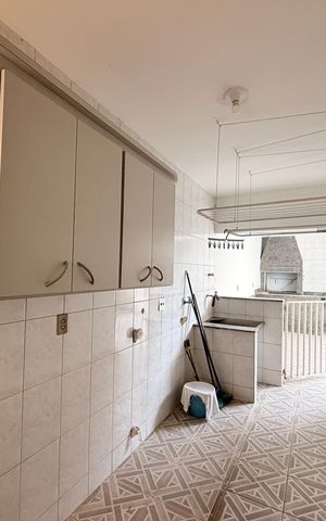 Casa à venda com 181m², 3 quartos e 2 vagasÁrea de Serviço