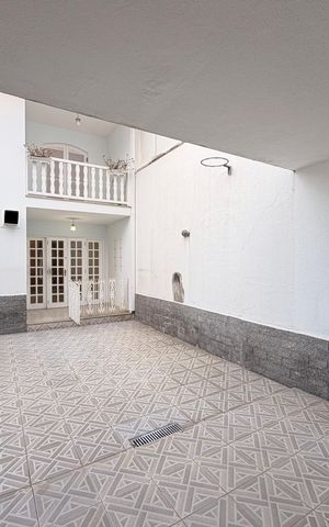 Casa à venda com 181m², 3 quartos e 2 vagasQuintal
