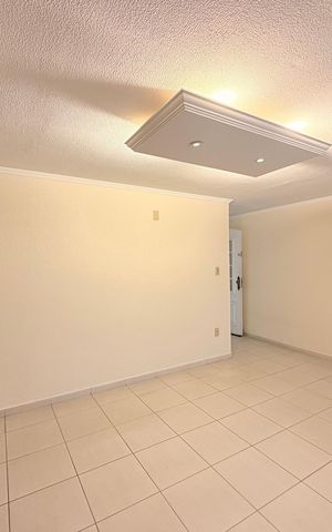 Casa à venda com 181m², 3 quartos e 2 vagasSala