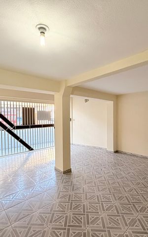 Casa à venda com 181m², 3 quartos e 2 vagasGaragem