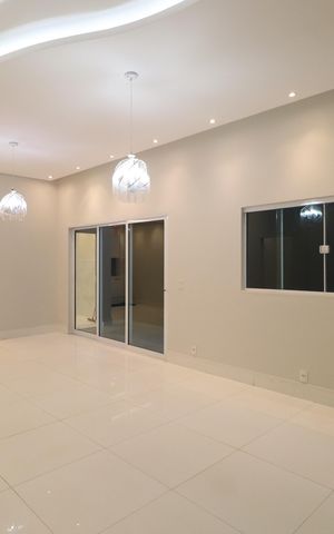 Casa para alugar com 360m², 3 quartos e 7 vagasSala