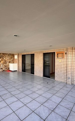 Apartamento à venda com 130m², 2 quartos e 1 vaga Apartamento à venda com 130m², 2 quartos e 1 vagaVaranda