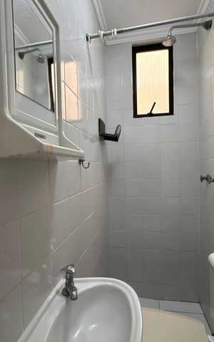 Apartamento à venda com 130m², 2 quartos e 1 vaga Apartamento à venda com 130m², 2 quartos e 1 vagaCozinha e Área de Serviço - Banheiro