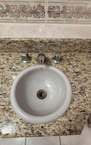 Apartamento à venda com 130m², 2 quartos e 1 vaga Apartamento à venda com 130m², 2 quartos e 1 vagaBanheiro Social