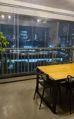 Apartamento à venda com 85m², 1 quarto e 2 vagas Apartamento à venda com 85m², 1 quarto e 2 vagasVaranda