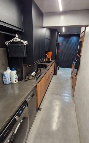 Apartamento à venda com 85m², 1 quarto e 2 vagas Apartamento à venda com 85m², 1 quarto e 2 vagasCozinha