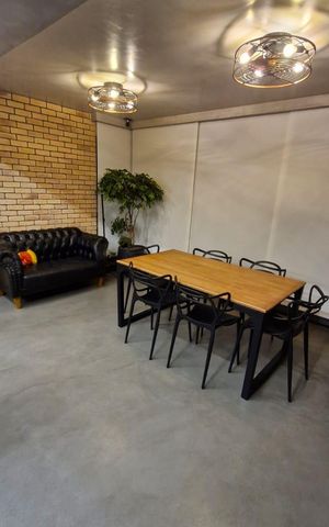 Apartamento à venda com 85m², 1 quarto e 2 vagas Apartamento à venda com 85m², 1 quarto e 2 vagasVaranda
