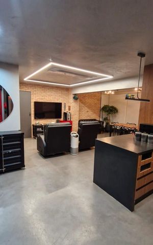 Apartamento à venda com 85m², 1 quarto e 2 vagas Apartamento à venda com 85m², 1 quarto e 2 vagasSala