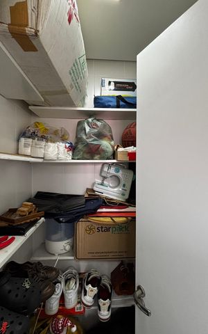 Apartamento à venda com 91m², 3 quartos e 2 vagas Apartamento à venda com 91m², 3 quartos e 2 vagasDespensa