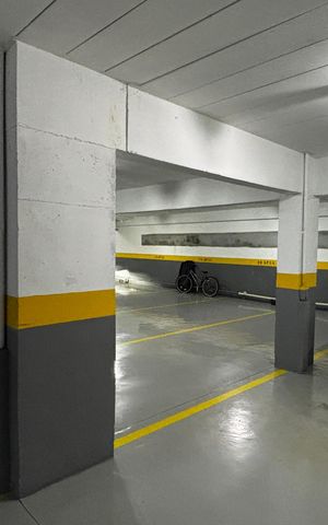 Apartamento à venda com 91m², 3 quartos e 2 vagas Apartamento à venda com 91m², 3 quartos e 2 vagasGaragem