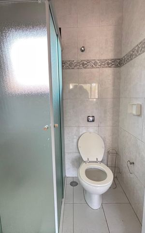 Casa para alugar com 351m², 4 quartos e 4 vagas Casa para alugar com 351m², 4 quartos e 4 vagasBanheiro 2