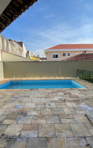 Casa para alugar com 351m², 4 quartos e 4 vagas Casa para alugar com 351m², 4 quartos e 4 vagasPiscina