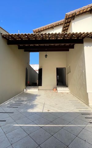 Casa para alugar com 351m², 4 quartos e 4 vagas Casa para alugar com 351m², 4 quartos e 4 vagasGaragem
