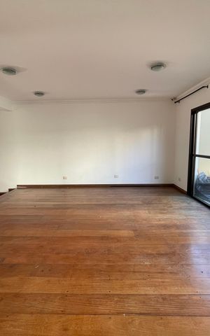 Casa para alugar com 351m², 4 quartos e 4 vagas Casa para alugar com 351m², 4 quartos e 4 vagasSala