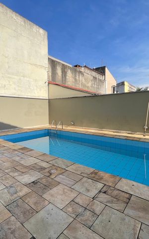 Casa para alugar com 351m², 4 quartos e 4 vagas Casa para alugar com 351m², 4 quartos e 4 vagasPiscina