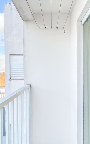 Apartamento à venda com 43m², 2 quartos e sem vaga Apartamento à venda com 43m², 2 quartos e sem vagaVaranda