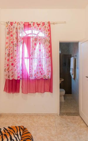 Casa à venda com 198m², 4 quartos e 1 vagaSuíte