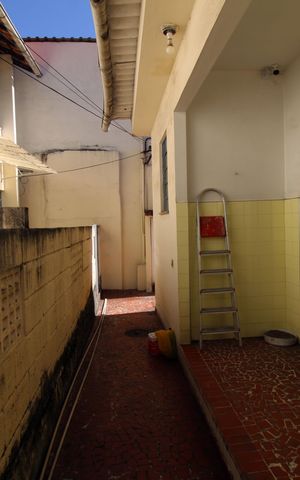 Casa para alugar com 392m², 6 quartos e 3 vagasQuintal fundos