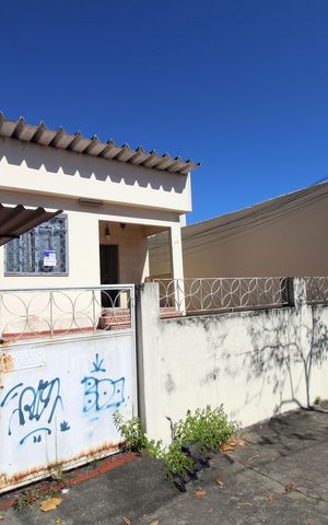 Casa para alugar com 392m², 6 quartos e 3 vagasFachada 