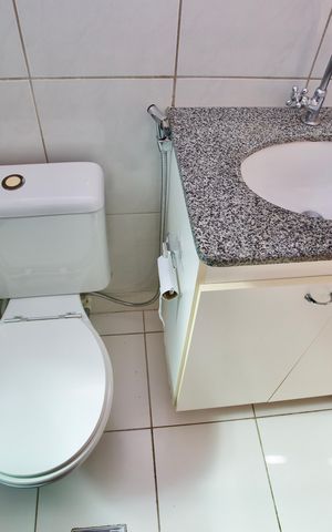 Apartamento à venda com 55m², 2 quartos e 1 vaga Apartamento à venda com 55m², 2 quartos e 1 vagaBanheiro Social