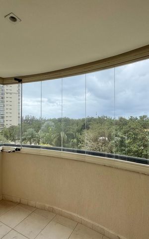 Apartamento à venda com 436m², 4 quartos e 2 vagas Apartamento à venda com 436m², 4 quartos e 2 vagasSuíte 4 (Master) - Varanda