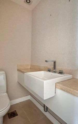 Apartamento à venda com 436m², 4 quartos e 2 vagas Apartamento à venda com 436m², 4 quartos e 2 vagasLavabo