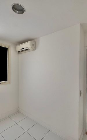Apartamento à venda com 436m², 4 quartos e 2 vagas Apartamento à venda com 436m², 4 quartos e 2 vagasÁrea de Serviço