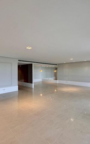 Apartamento à venda com 436m², 4 quartos e 2 vagas Apartamento à venda com 436m², 4 quartos e 2 vagasSala