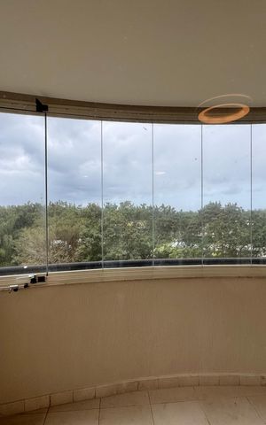 Apartamento à venda com 436m², 4 quartos e 2 vagas Apartamento à venda com 436m², 4 quartos e 2 vagasSuíte 4 (Master) - Varanda